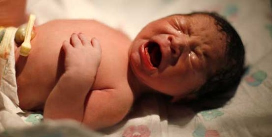 5 astuces pour calmer les pleurs de votre bébé quand plus rien ne marche