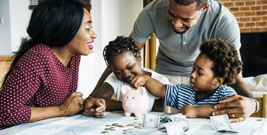 De précieuses leçons à enseigner à vos enfants au sujet de l`argent