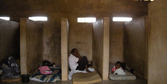 Troubles mentaux: privés d`eau, enchaînés… Les patients "soignés" par l`Eglise au Ghana