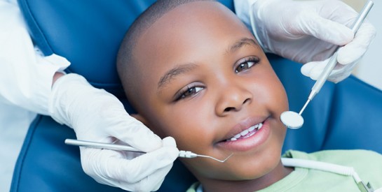 Évitez de nourrir les peurs de l`enfant avant son rendez vous chez le dentiste ou chez l`orthodontiste : quelques conseils pratiques