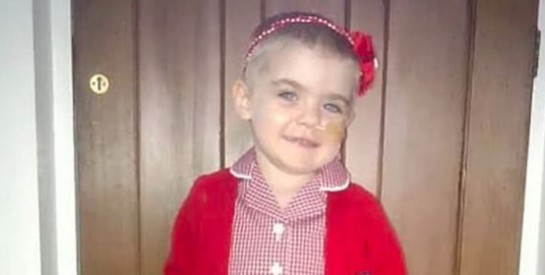 La belle histoire du jour : miraculée, une petite fille retourne à l'école après avoir vaincu un cancer