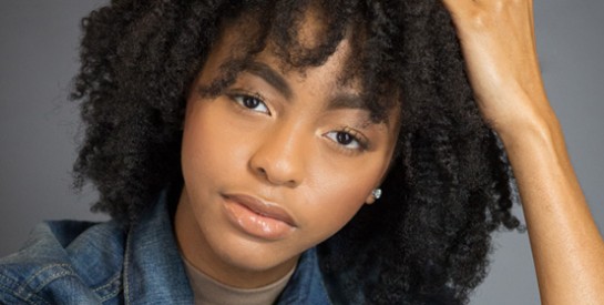 Une école a demandé à une jeune fille de 16 ans de ne pas porter ses cheveux au naturel