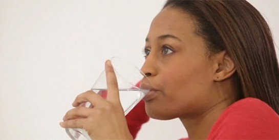 Pourquoi est-il important de boire beaucoup d`eau ?