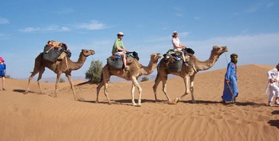 Mauritanie: les touristes reviennent dans le Sahara, et l`espoir aussi