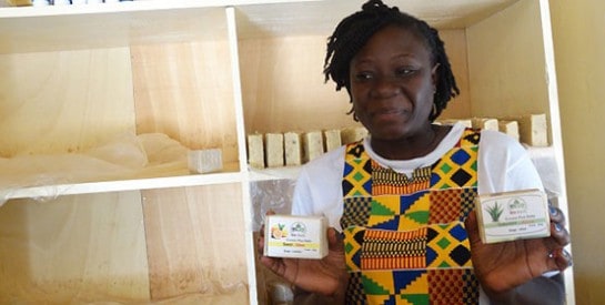 Burkina : Marie Danièle Sebgo, le beurre de karité autrement