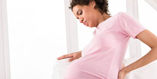Mal de dos : voici comment l`éviter pendant la grossesse