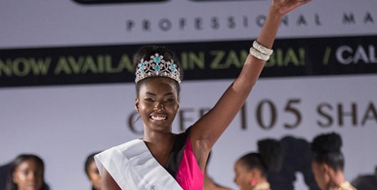 Zambie : La Miss Univers recherchée par la police