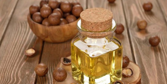 L’huile végétale de macadamia : l’alliée des peaux sèches, fragiles et  abîmées