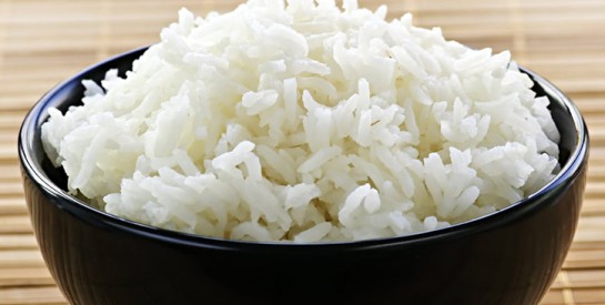 Récupérez votre riz brulé avec ces astuces simples et faciles