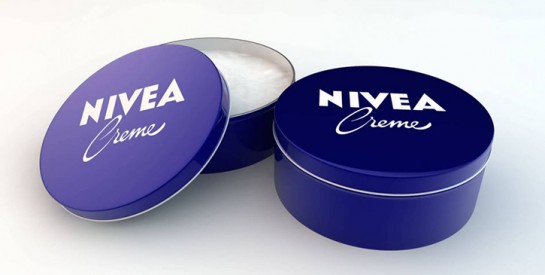 La crème Nivea : les utilisations et bienfaits méconnus de ce produit culte
