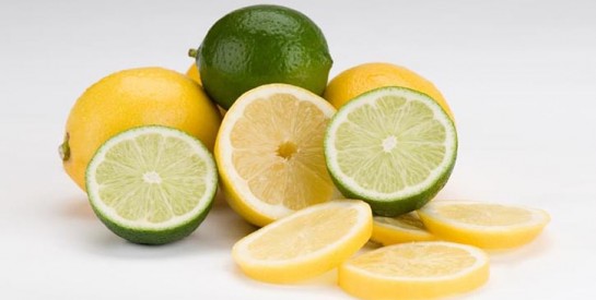 Astuces efficaces pour éloigner les insectes avec du citron