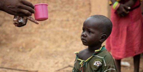 Burkina Faso : la difficile lutte pour sauver les enfants du paludisme