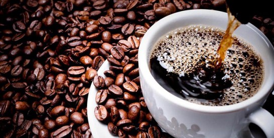 Café, thé : ils réduiraient les effets néfastes du gras et du sucre !
