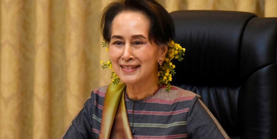 Coronavirus: Aung San Suu Kyi lance un concours de masques sur Facebook