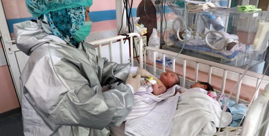 Une femme accouche pendant l’attaque de la maternité en Afghanistan