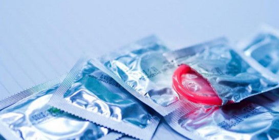 Vietnam : 345.000 préservatifs usagés allaient être revendus après avoir été lavés