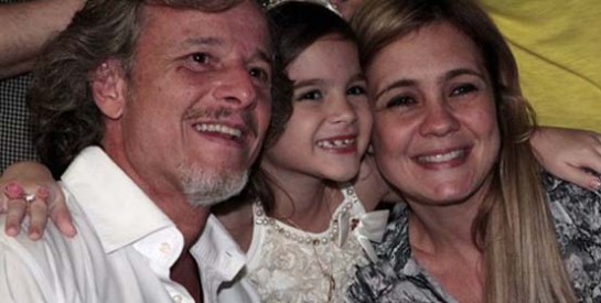 Résumé Avenida Brasil, Episode 57 - 58 : La famille de Tifon fête le retour de Carmina