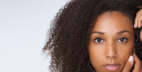 11 raisons pour lesquelles vous perdez vos cheveux