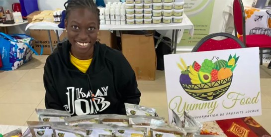 Marginalisée à l'école à cause de son handicap, elle se lance dans l'entreprenariat