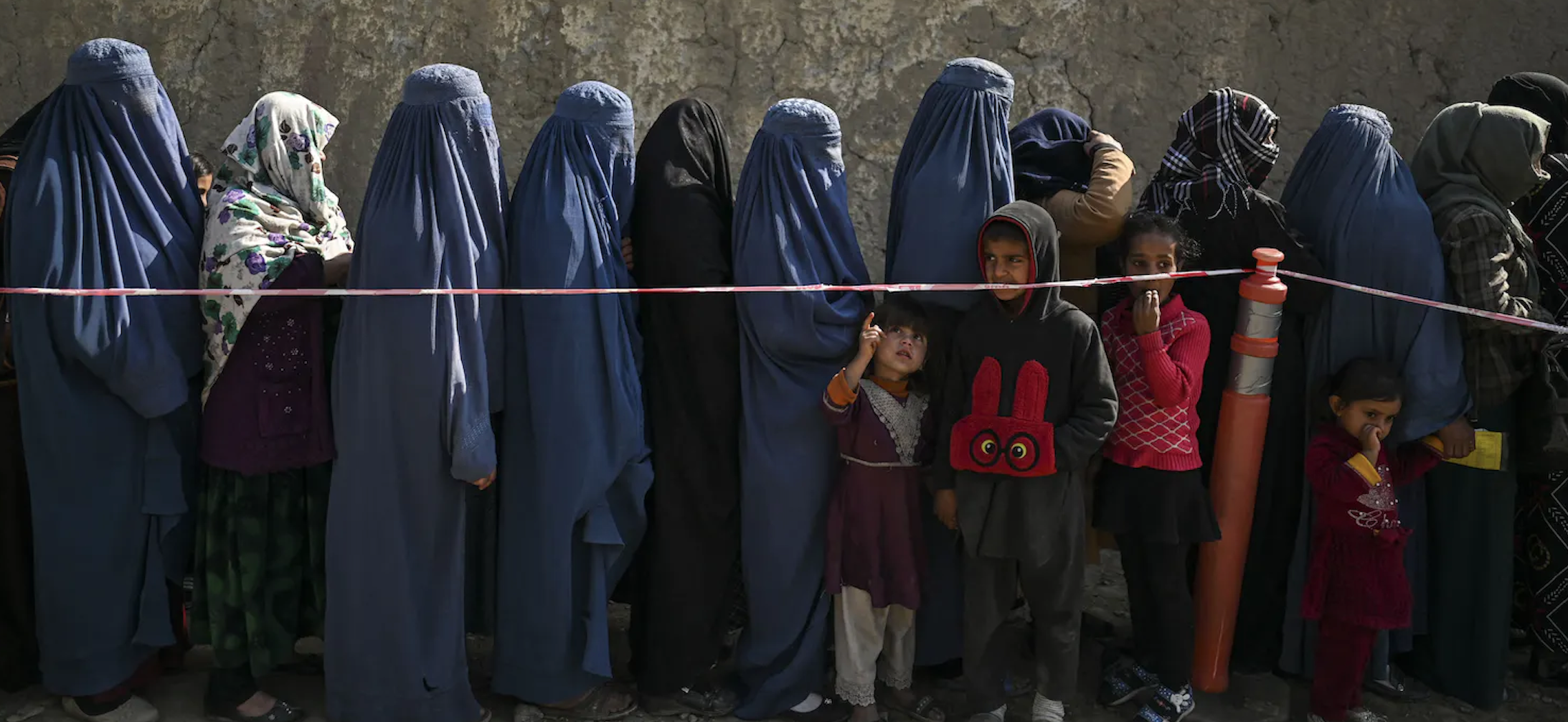 Femmes en Afghanistan : Ce que les talibans ne veulent pas que vous voyiez - La rage d'une femme artiste