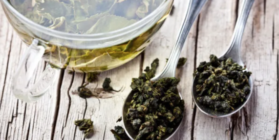 Cures de thé détox : bonne ou mauvaise idée ?