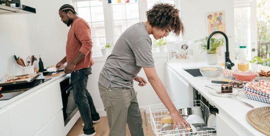 8 astuces pour bien répartir les tâches ménagères