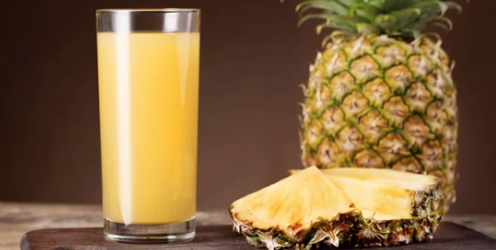 Les bienfaits du jus d'ananas pour notre organisme: une délicieuse source de santé