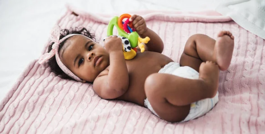 Comment prévenir et apaiser les irritations de la peau de bébé liées aux Couches ?