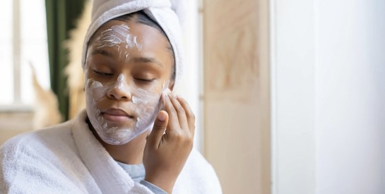 Exfoliation du Visage : Le Secret pour une Peau Plus Belle et Éclatante