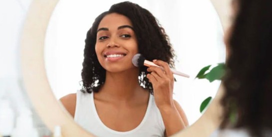 Les astuces pour un maquillage des pommettes comme une pro