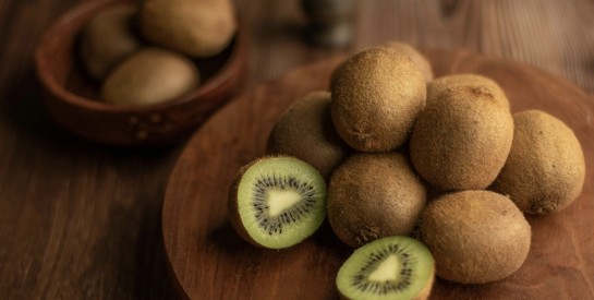 Les bienfaits de la peau de kiwi : un trésor méconnu pour la santé