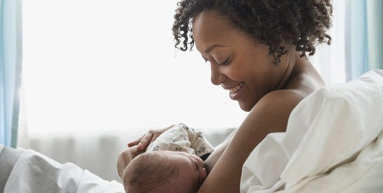 Allaiter mon bébé me fait mal aux seins, suis-je malade?