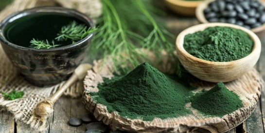 La spiruline, un trésor naturel pour des cheveux sains et éclatants