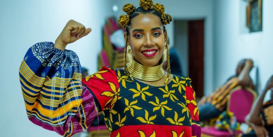 Comores: la chanteuse Malha défend la cause des femmes