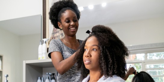 Kératine : la solution pour des cheveux crépus plus résistants et en pleine santé