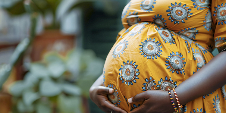 Les fibromes utérins pendant la grossesse : Comprendre les risques pour mieux les surmonter.