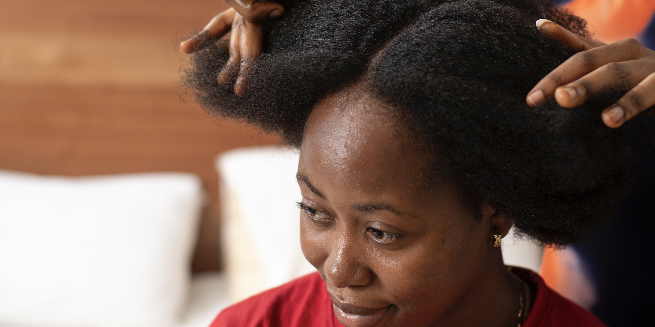 Vous en faites trop… et vos cheveux n’en font pas assez ? Voici pourquoi
