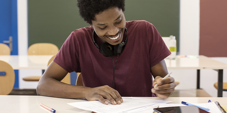 Études et adolescence : trouver l’équilibre pour réussir