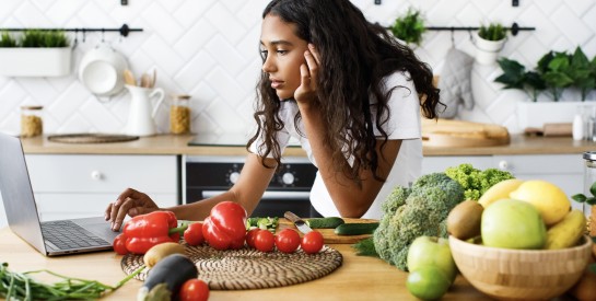 Alimentation Anti-Inflammatoire : Les Clés pour Dire Adieu aux Ballonnements