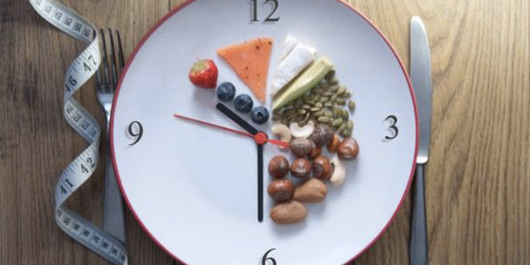 Le jeûne intermittent : Est-ce fait pour vous ? Avantages et précautions
