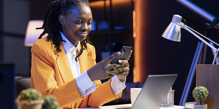 Devenez Community Manager : Les outils gratuits pour lancer votre activité en ligne