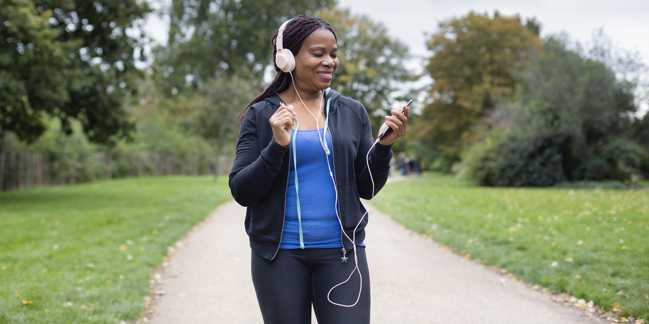 La marche à pied : le sport doux qui transforme le corps et l’esprit