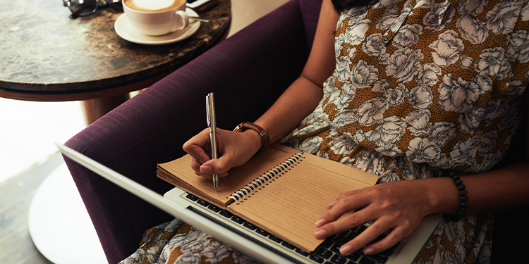 Le Journaling : Une méthode simple et efficace pour apaiser l’anxiété et clarifier ses ambitions