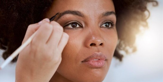 Comment réussir ses sourcils simplement