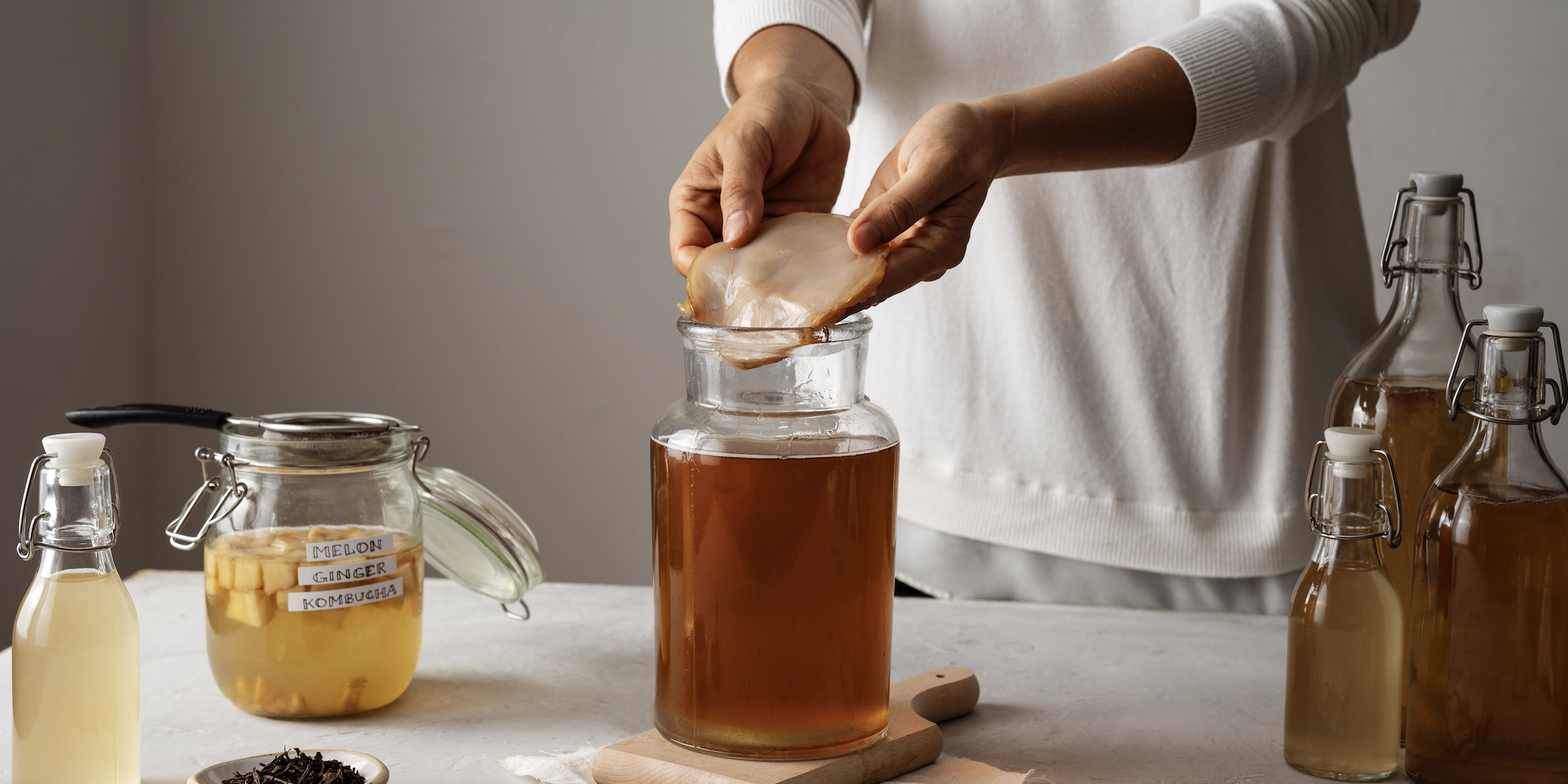 Kombucha et microbiote : ce que cette boisson fait vraiment à vos intestins
