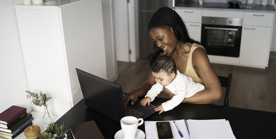 Reprendre le travail après un congé maternité : retrouver son équilibre entre carrière et vie de famille