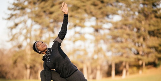 10 minutes d’étirements par jour : le secret pour mieux dormir et mieux récupérer