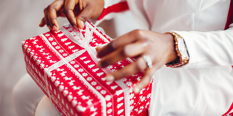 Cadeaux de mariage : entre traditions et nouvelles façons de faire plaisir
