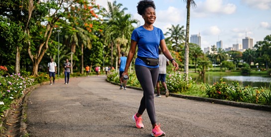 Pourquoi la marche quotidienne est votre meilleure alliée santé