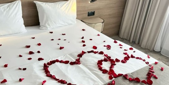 Le drap blanc dans les mariages africains : un symbole de pureté, d'unité et de bénédiction